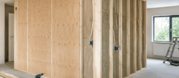 Een voorzetwand of scheidingswand maken: welk hout en plaatmateriaal heb je nodig?